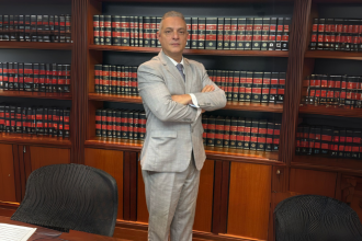 A automação fiscal com inteligência artificial generativa levanta questões éticas e jurídicas — e Leonardo Manzan analisa os limites dessa tecnologia no direito tributário.